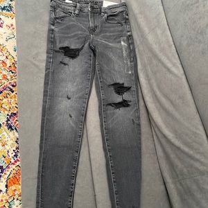 AE distressed high waisted jegging 4S